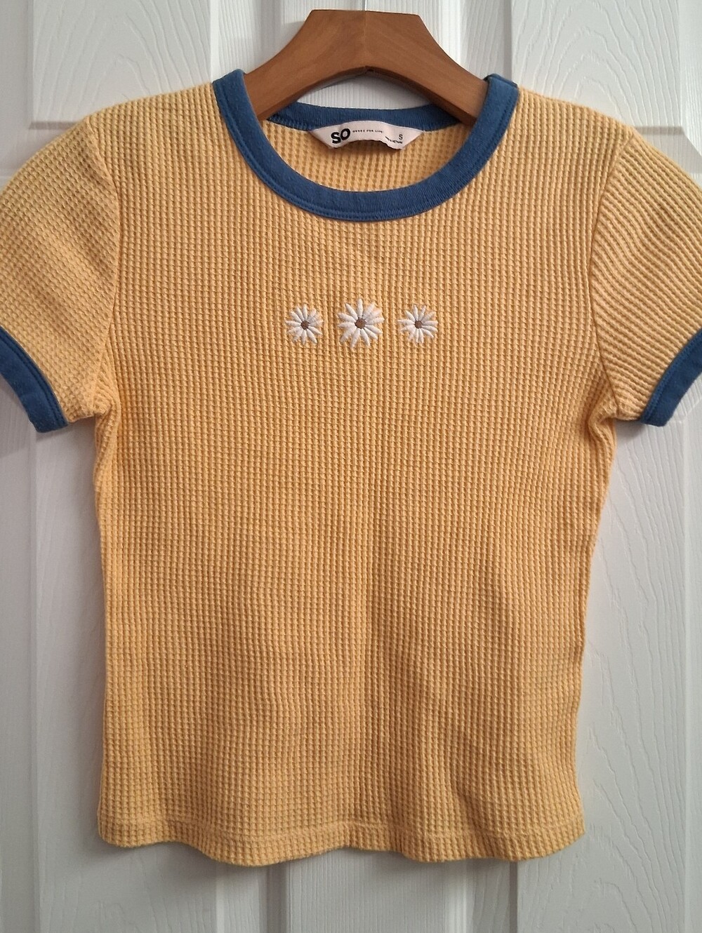 SO Yellow And Blue Waffle Knit Top Juniors Small